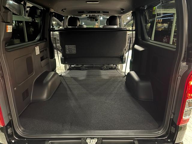 Toyota HIACE VAN 2026