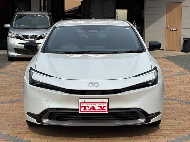 Toyota PRIUS 2024