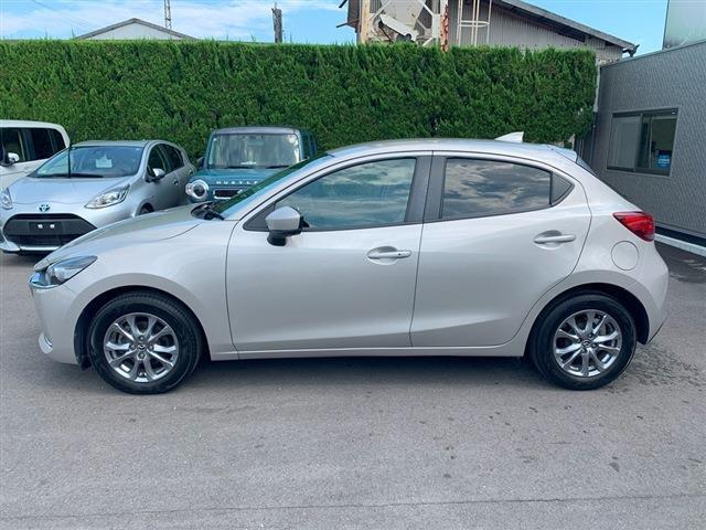 Mazda MAZDA2 2023