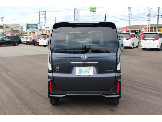 Honda N-BOX CUSTOM 2025