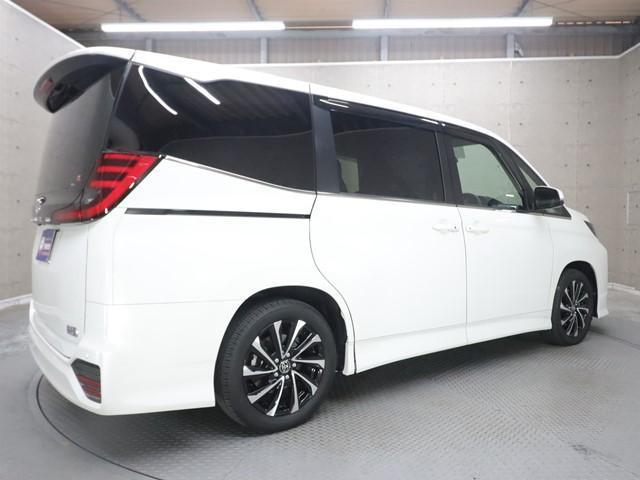 Toyota NOAH 2024