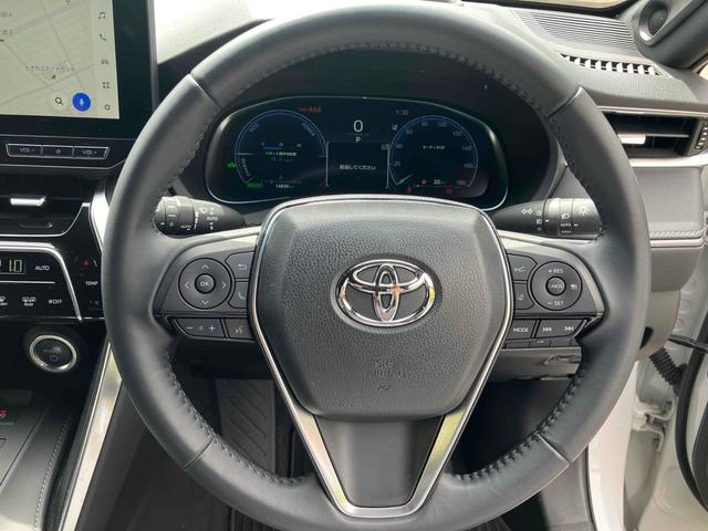 Toyota HARRIER HYBRID 2023