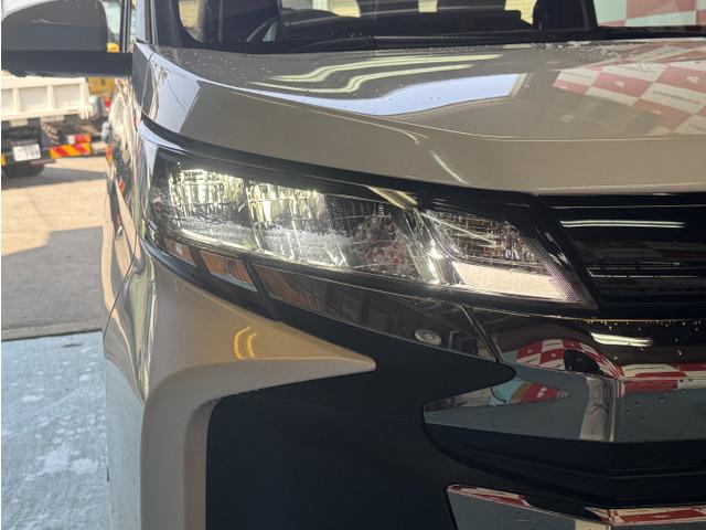 Toyota NOAH 2025