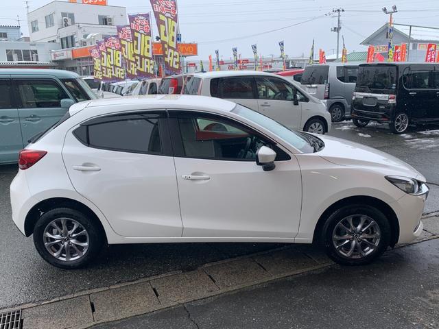 Mazda MAZDA2 2019