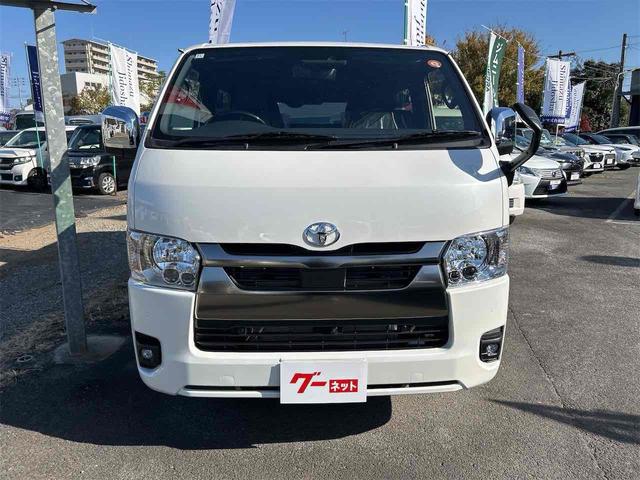Toyota HIACE VAN 2025
