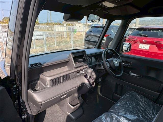 Honda N-BOX CUSTOM 2025