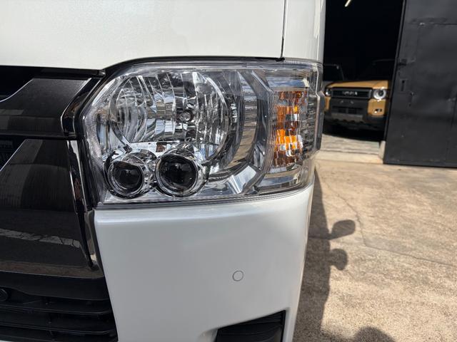 Toyota HIACE VAN 2025