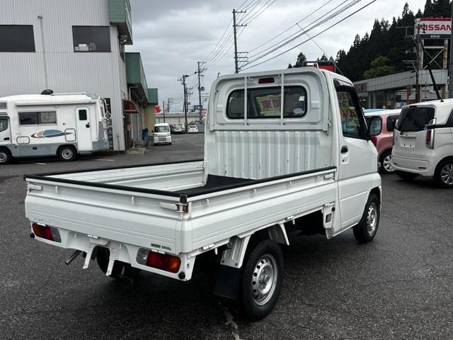 Nissan CLIPPER TRUCK 2011