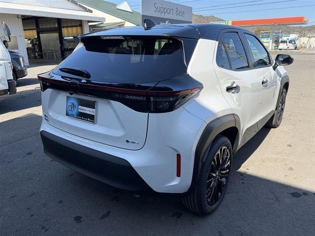 Toyota YARIS CROSS 2026