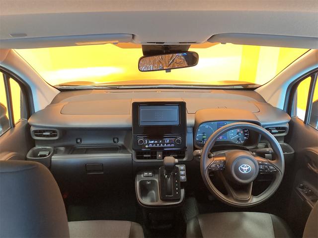 Toyota SIENTA 2025