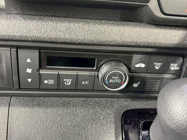 Honda N-BOX CUSTOM 2025