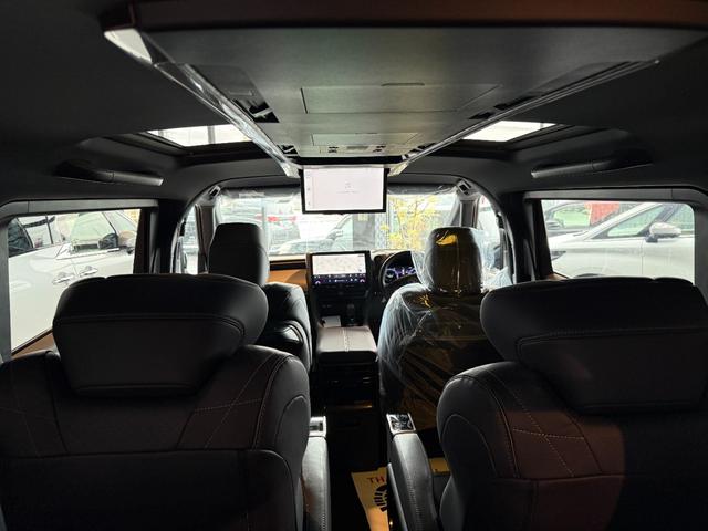 Toyota VELLFIRE HYBRID 2025