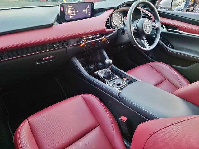 Mazda MAZDA3 FASTBACK 2025