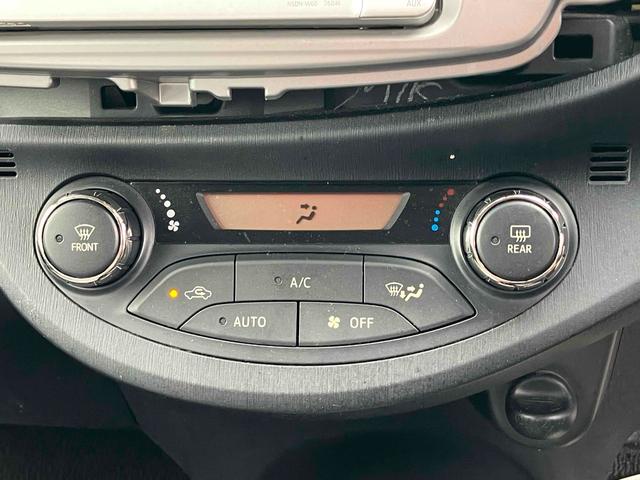 Toyota VITZ 2011