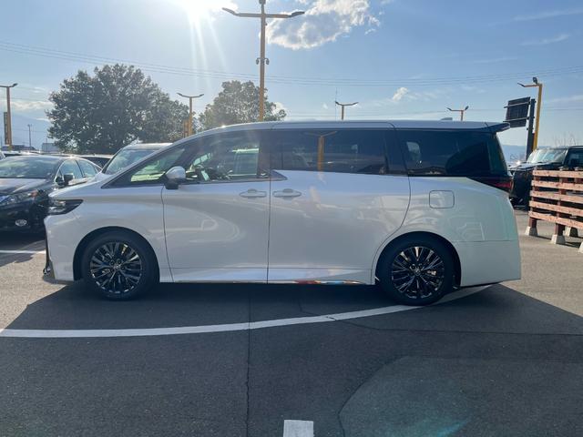 Toyota VELLFIRE HYBRID 2026