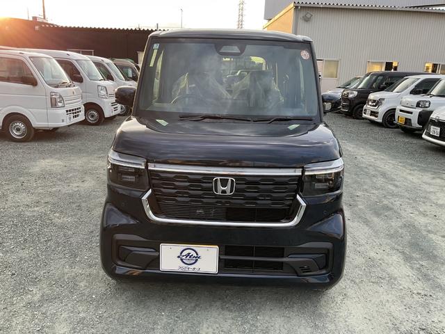 Honda N-BOX CUSTOM 2025