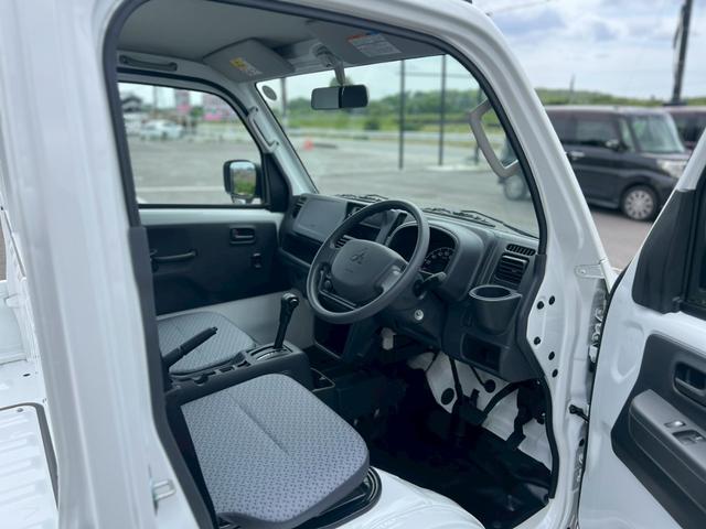 Mitsubishi MINICAB TRUCK 2025