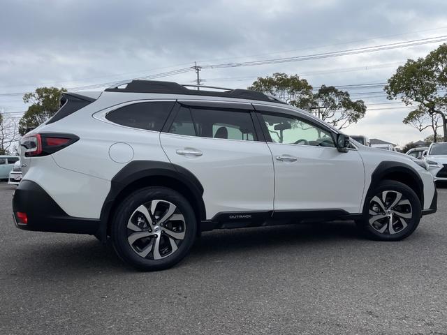 Subaru LEGACY OUTBACK 2022