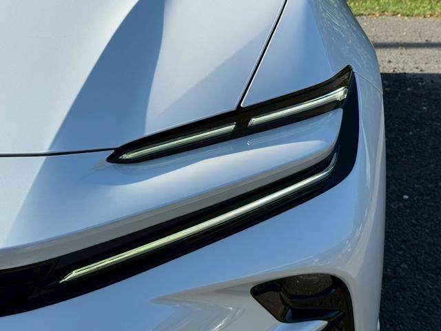 Toyota CROWN SPORT 2024