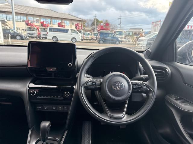 Toyota YARIS CROSS 2025