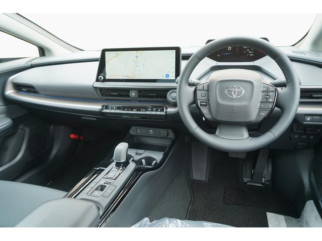 Toyota PRIUS 2025