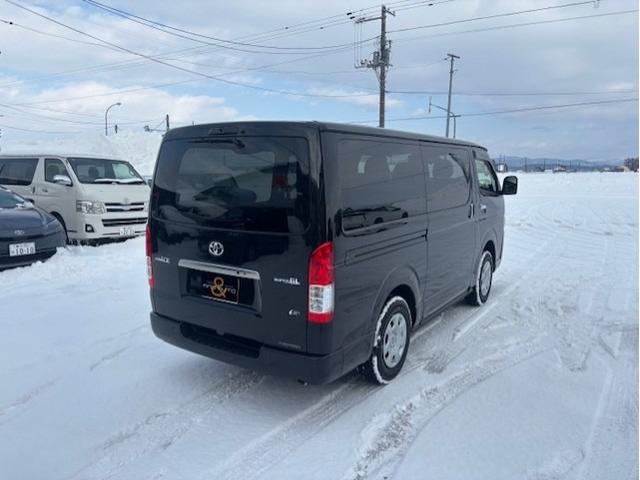 Toyota HIACE VAN 2025