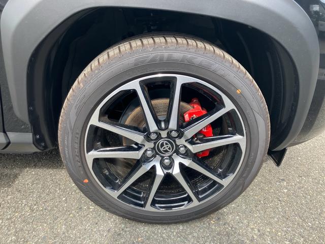 Toyota YARIS CROSS 2025