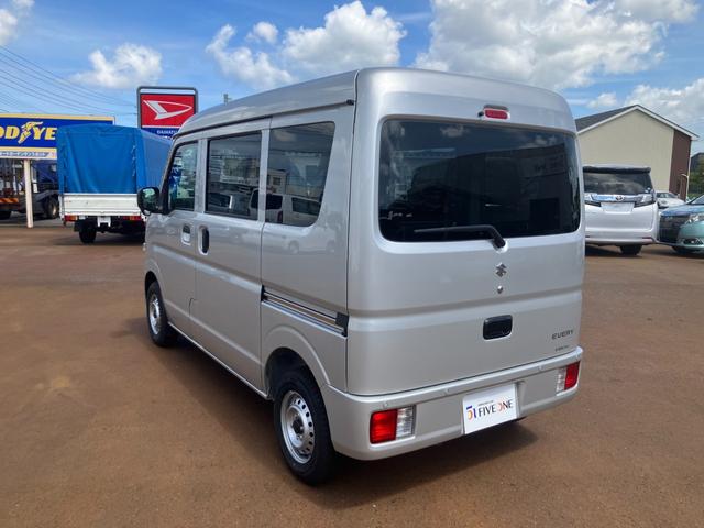 Suzuki EVERY 2025