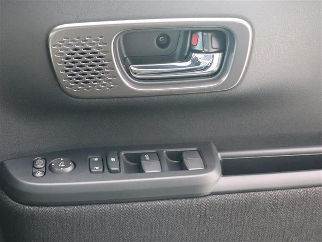 Honda N-BOX CUSTOM 2025