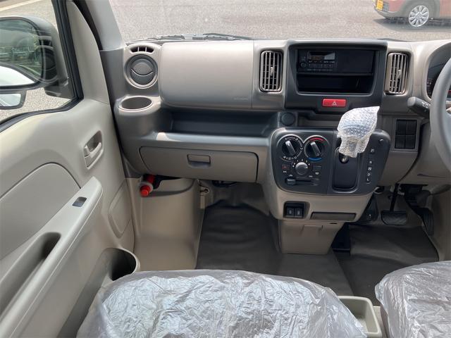 Nissan NV100 Clipper Van 2025