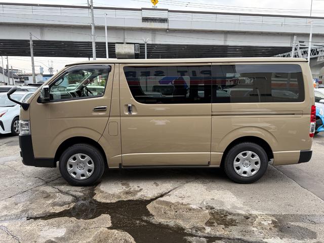 Toyota HIACE VAN 2025