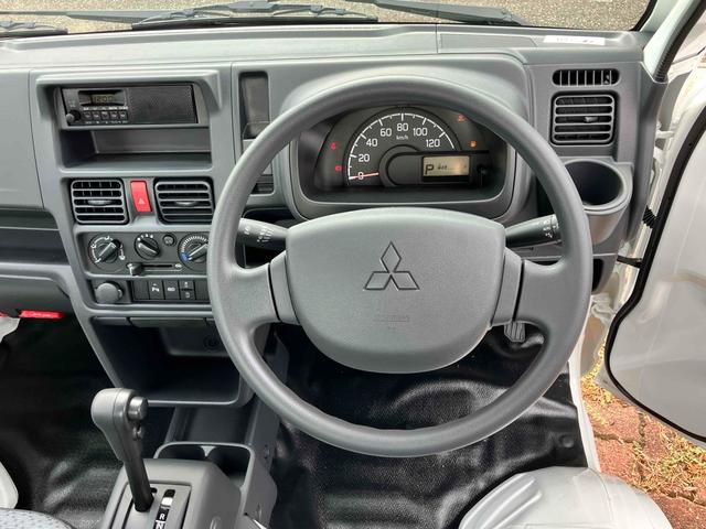 Mitsubishi MINICAB TRUCK 2025