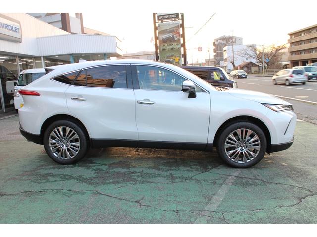 Toyota HARRIER HYBRID 2026