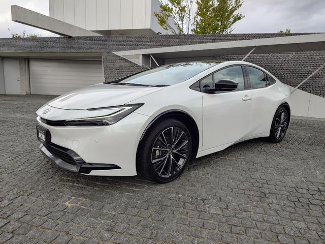 Toyota PRIUS 2024