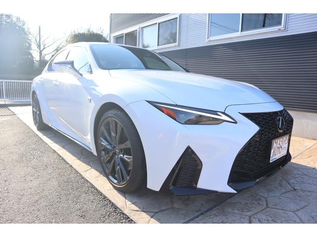 Lexus IS 2023