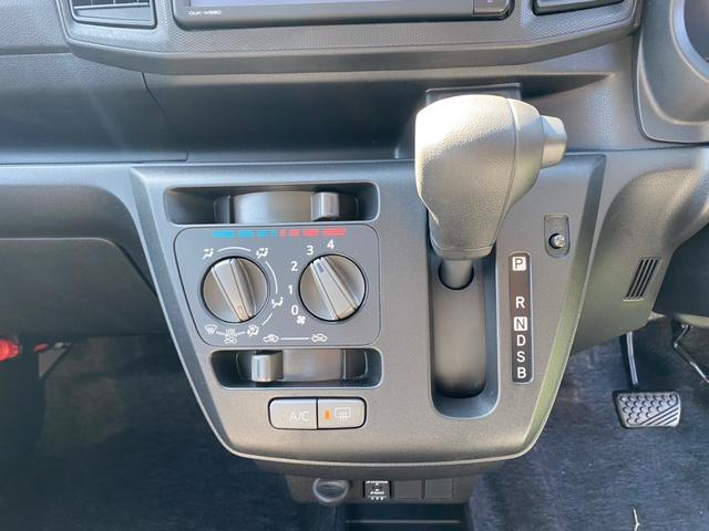 Daihatsu MIRA E:S 2019