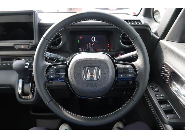 Honda N-BOX CUSTOM 2024