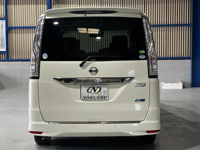 Nissan SERENA 2015