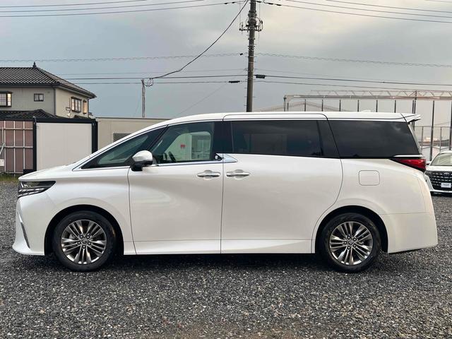 Toyota ALPHARD 2024