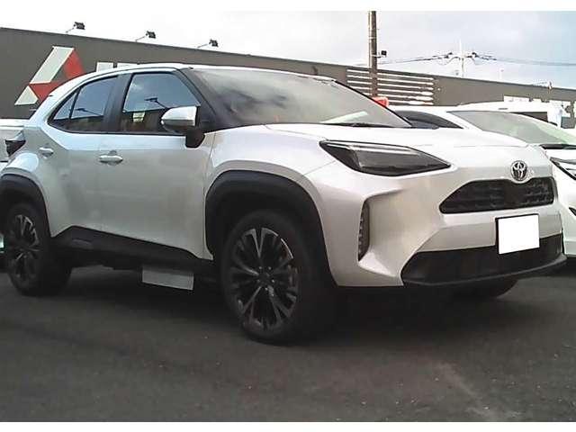 Toyota YARIS CROSS 2025