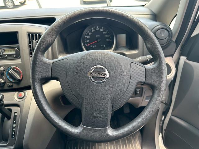 Nissan NV200 VANETTE VAN 2018