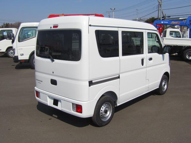 Mitsubishi MINICAB VAN 2025