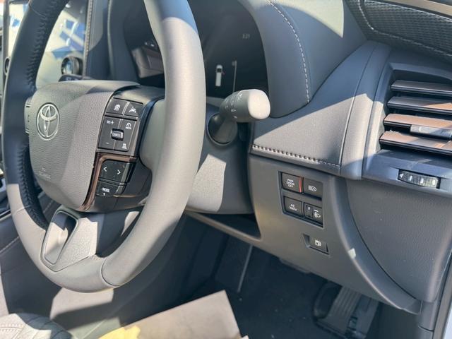 Toyota ALPHARD HYBRID 2026