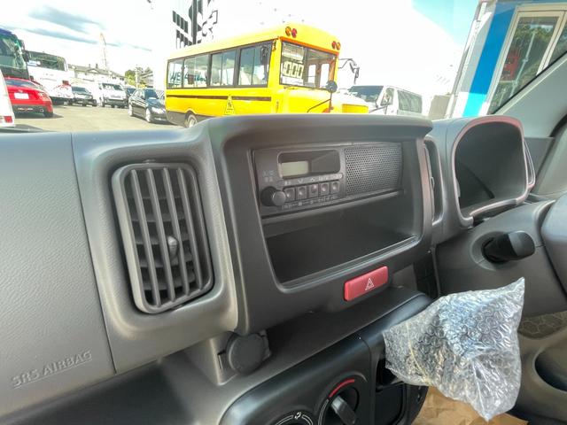 Nissan CLIPPER VAN 2025