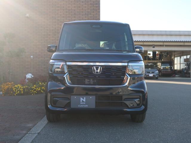 Honda N-BOX CUSTOM 2025