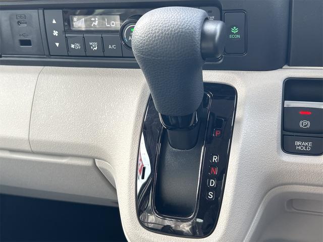 Honda N-BOX 2025