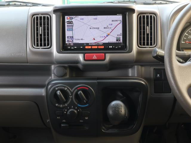 Nissan NV100 Clipper Van 2015