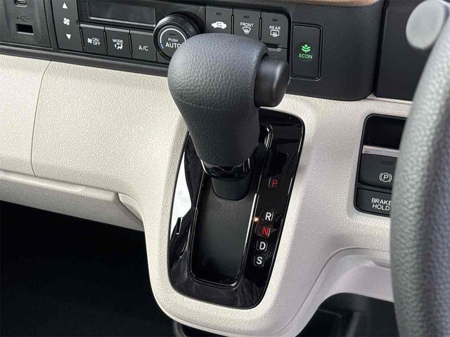 Honda N-BOX 2024