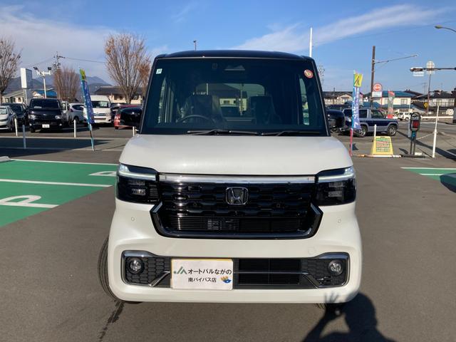 Honda N-BOX CUSTOM 2025