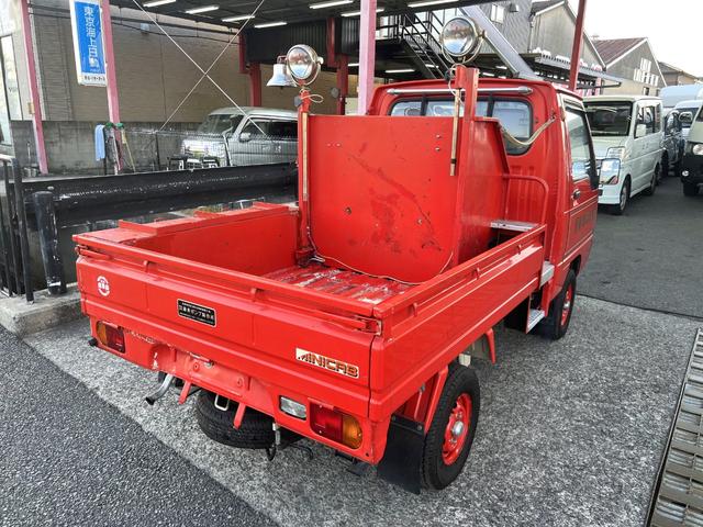 Mitsubishi MINICAB TRUCK 1986